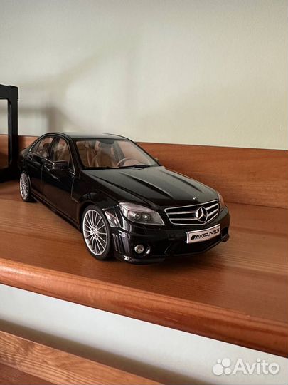 Autoart 1:18 Mercedes C63