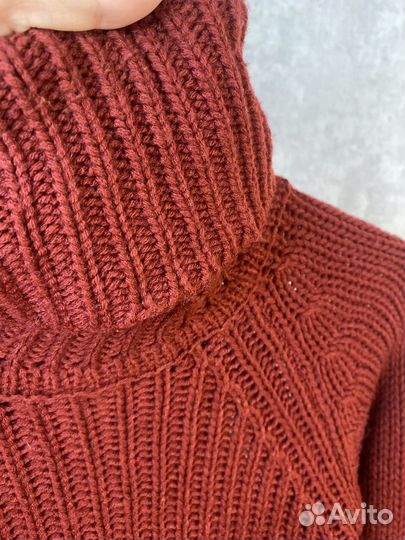 Свитер теплый Pull and Bear S