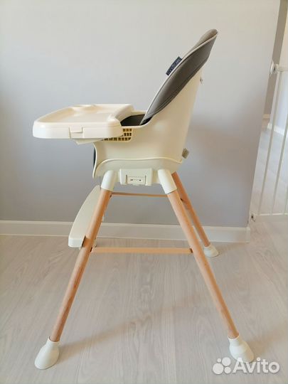 Детский стульчик для кормления
