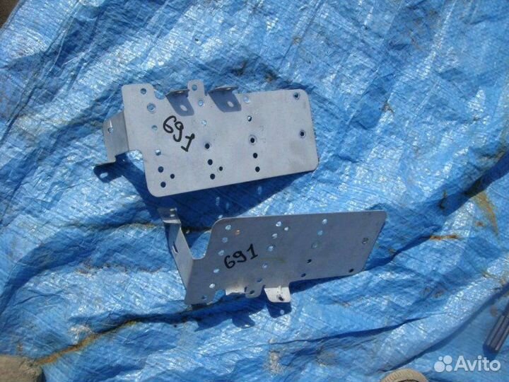 Крепления магнитолы Subaru Legacy BE5