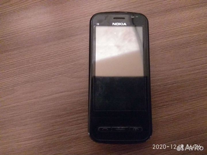 Nokia C6-00