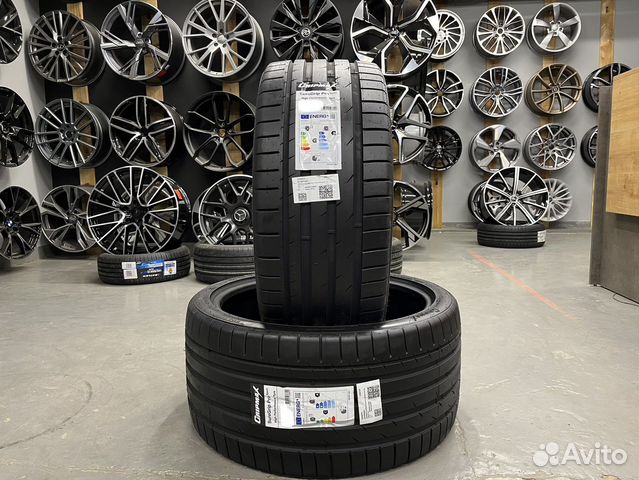 Gripmax SureGrip Pro Sport 255/35 R21 и 285/30 R21 98Y