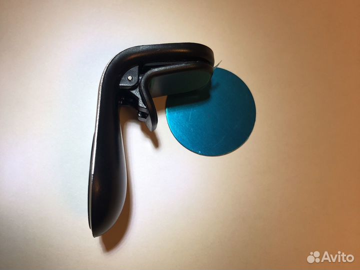 Держатель для телефона в машину