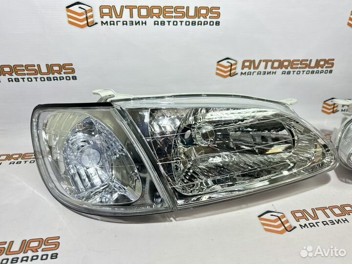 Фары Toyota Corolla Spacio 1997-2001 (110/111)