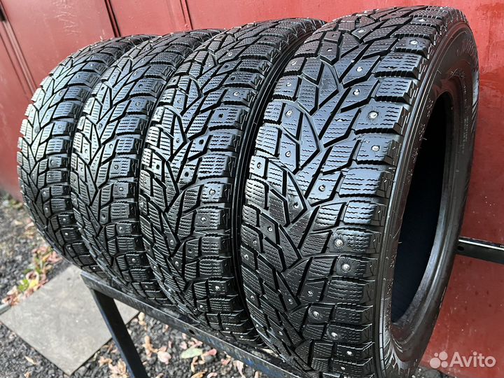 Dunlop SP Winter Ice 02 185/65 R15 92T