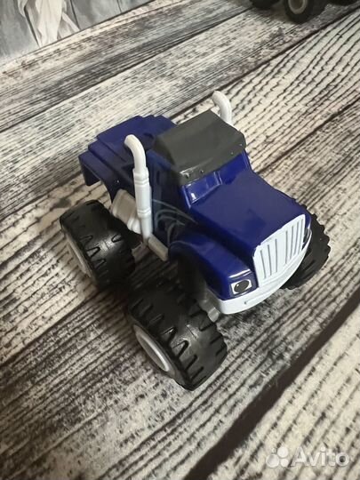 Вспыш и чудо машинки оригинал Mattel