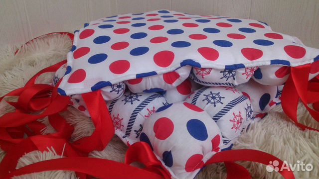 Мягкие бортики в кроватку в стиле бомбон