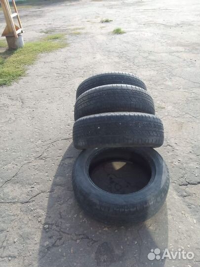 Hankook Dynapro HP RA23 215/60 R17