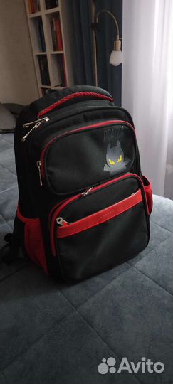 Рюкзак школьный
