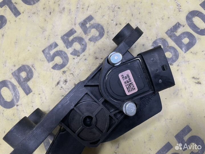 Педаль газа Hyundai Solaris