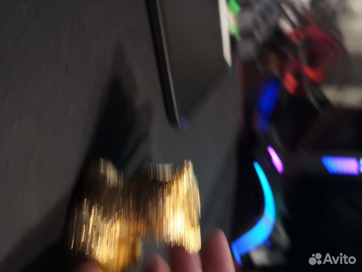 Фигурка золотого тигра