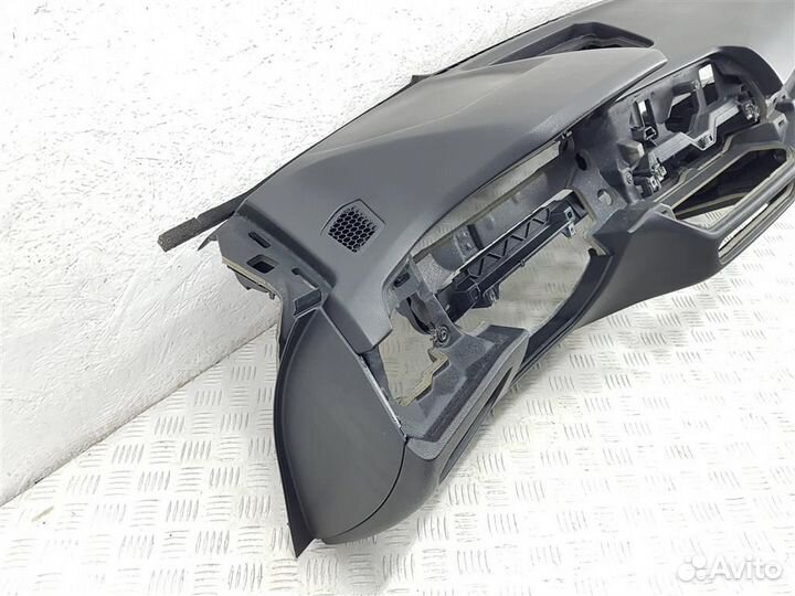 Панель передняя салона (торпедо) BMW 3 G20/G21