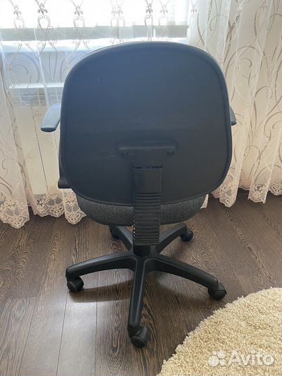 Компьютерное кресло б/у
