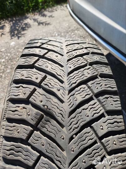 Michelin X-Ice North 4 205/65 R16