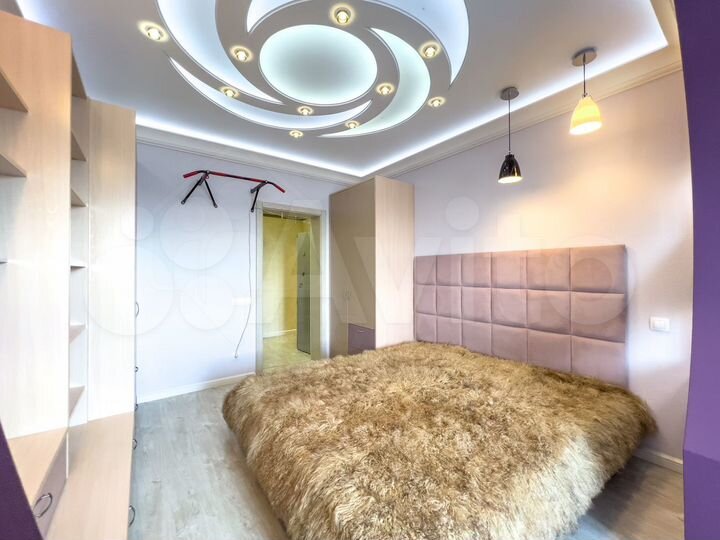 2-к. квартира, 70 м², 10/15 эт.