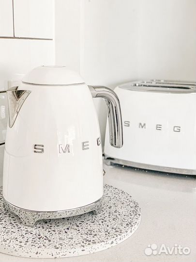 Чайник smeg новый белый