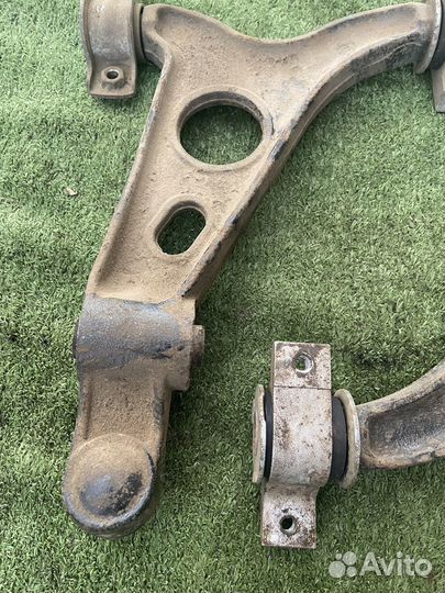 Рычаги передние Alfa Romeo 156