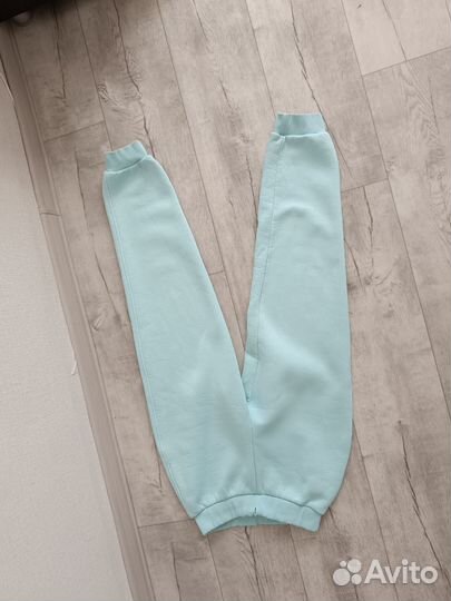 Спортивный костюм для девочки 152