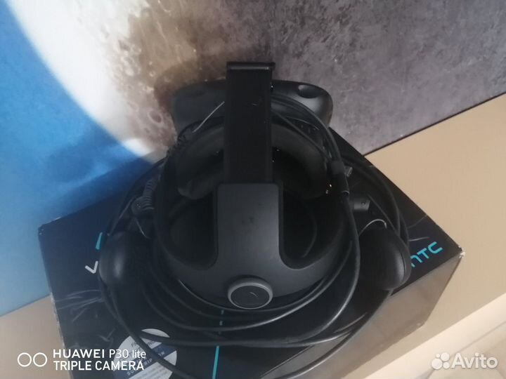 VR шлем htc vive + (Deluxe Audio Strap)