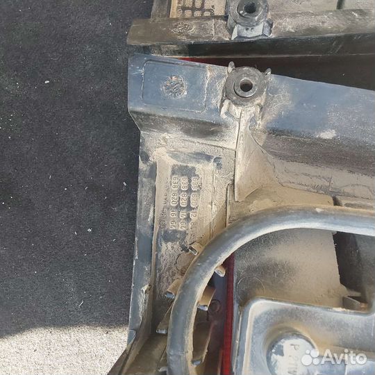 Renault Kangoo с03-08г. задний фонарь правый левый