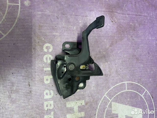 Замок капота Honda Accord 7 CL7 К20А 2005