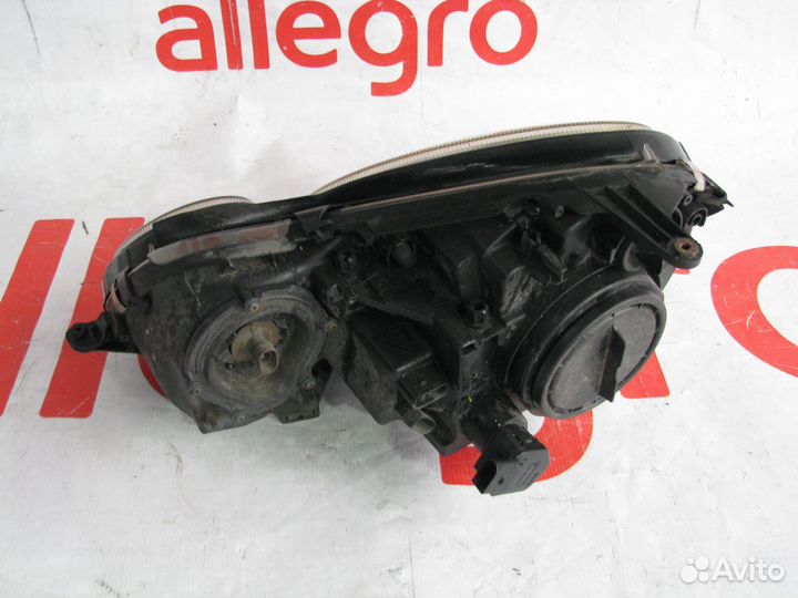 Mercedes W211 Фара передняя правая