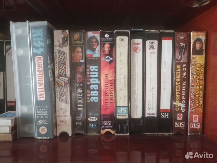 Кассеты VHS, DVD и Audio