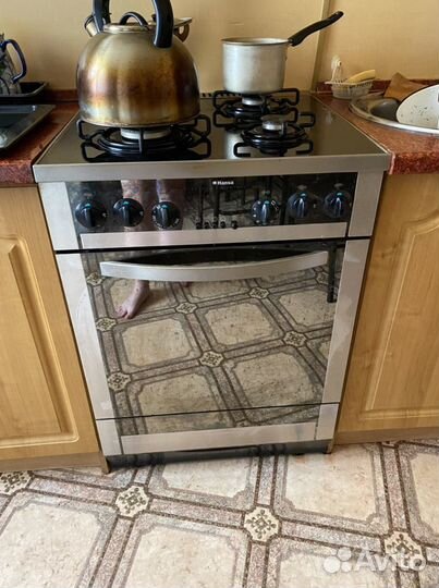Газовая плита с электрической духовкой