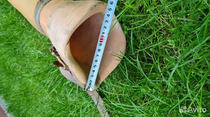 Протез на правую ногу. Привезу бесплатно