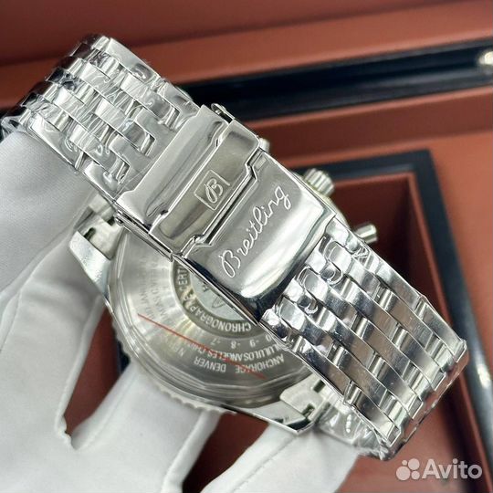 Часы breitling