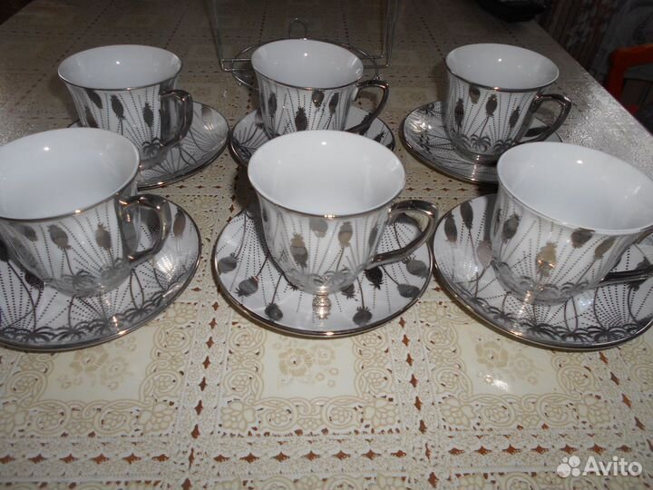 Набор чашек на подставке