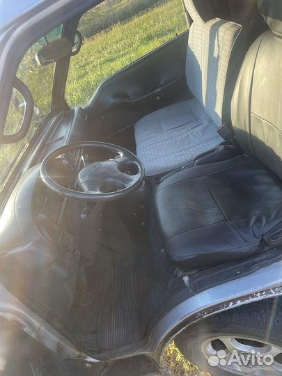 Hyundai Grace, 1995