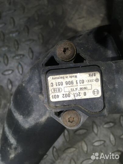 Патрубок интеркулера (Volkswagen Tiguan)