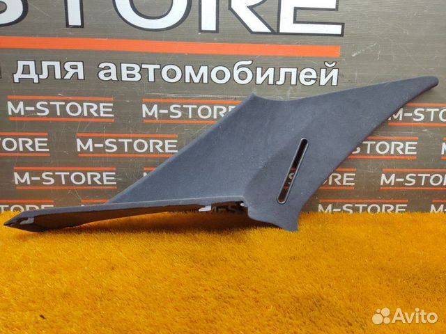 Обшивка стойки задняя левая Mercedes-Benz C-Class