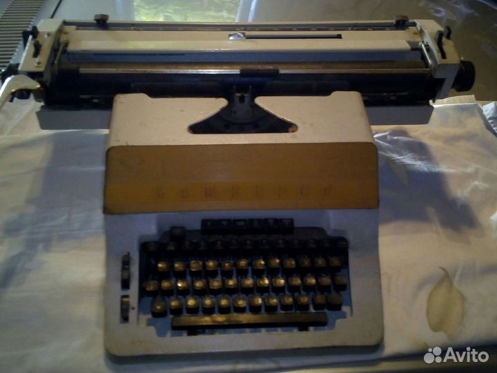Пишущая машинка