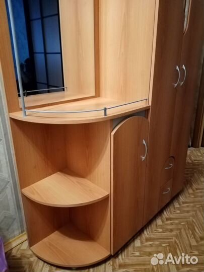 Шкаф в прихожую бу