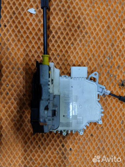 Замок двери задний Audi A4 Iv B8 cdnb 2012