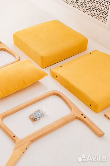 Кресло интерьерное