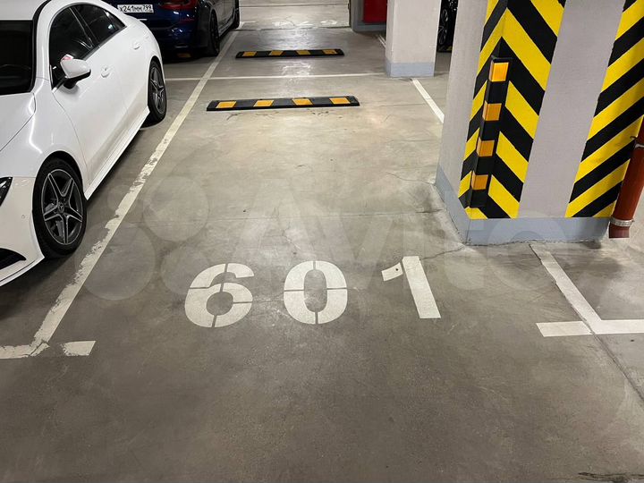 Машиноместо, 14 м²