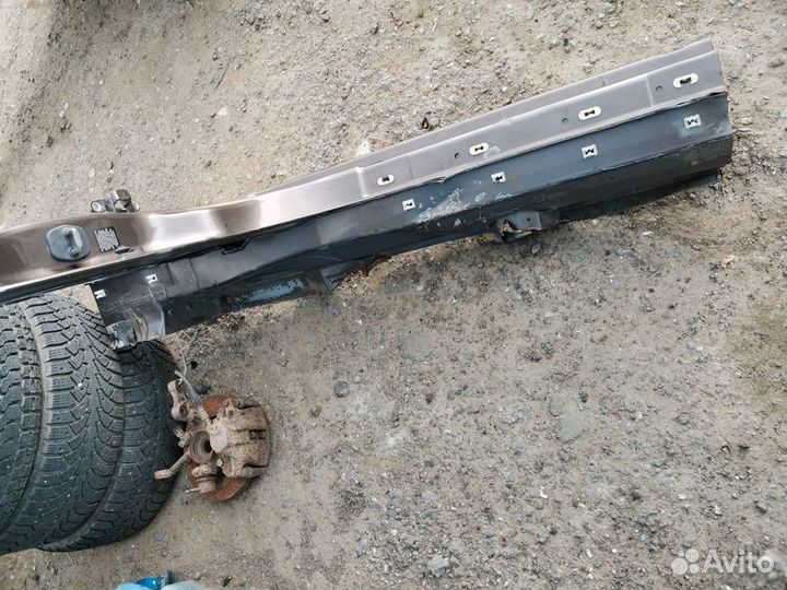 Стойка кузова средняя левая с порогом (порог)