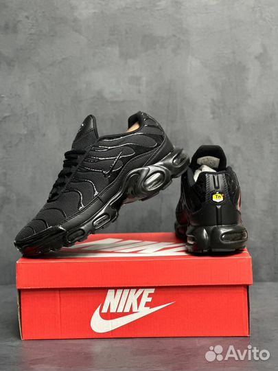 Кроссовки Nike air max tn plus