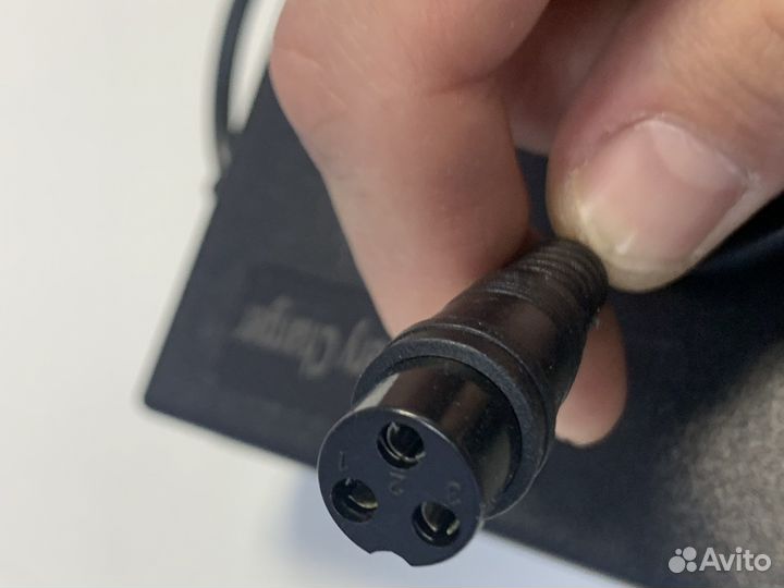 Зарядное устройство 48v-3A Kugoo X1