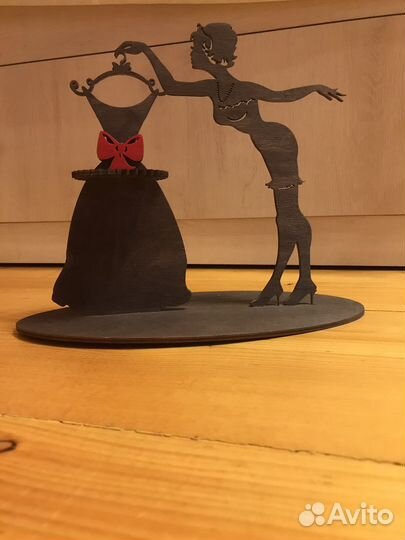 Салфетница девушка-кокетка