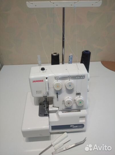 Оверлок Janome 205d