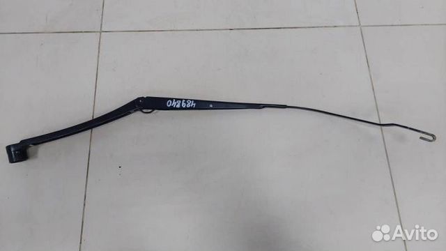 Поводок стеклоочистителя передний правый Hyundai E
