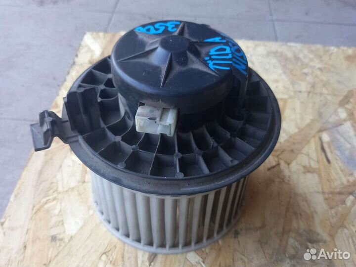 Мотор отопителя nissan tiida