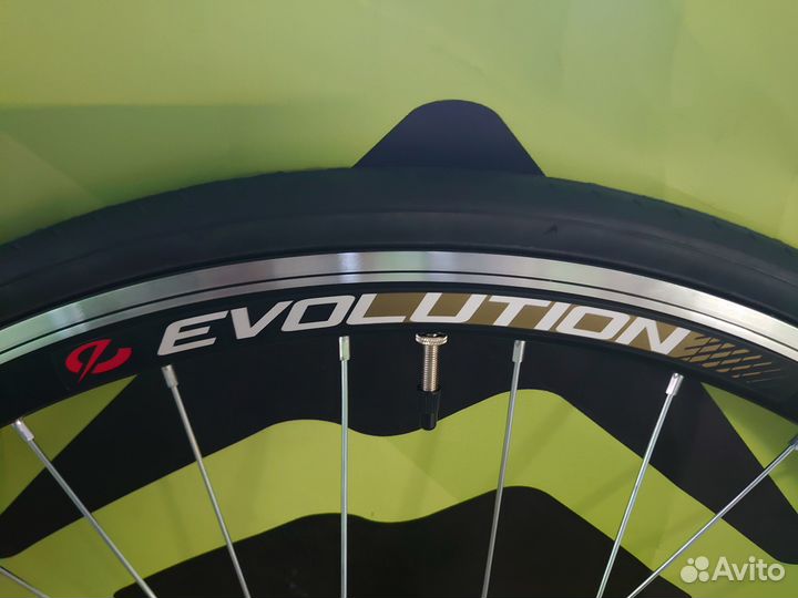 Комплект шоссейных колес хвз 28 пром