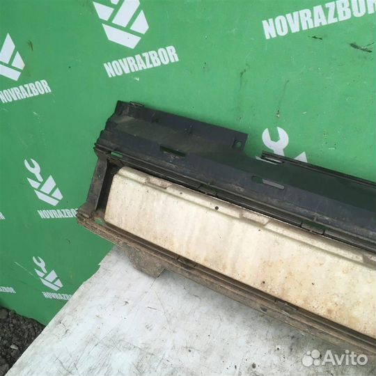 Наполнитель заднего бампера Вольво C40