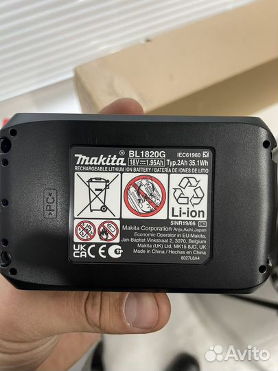 Новый аккумулятор makita BL1820G
