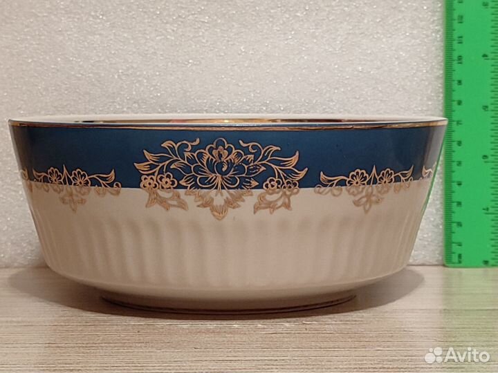 Салатник. Тарелка глубокая. Диаметр - 18 см